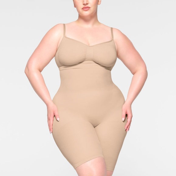 SKIMS- NEW SEAMLESS SCULPT HIGH-WAISTED ABOVE THE KNEE SHORT SIZE 4X IN MICA - Picture 1 of 5